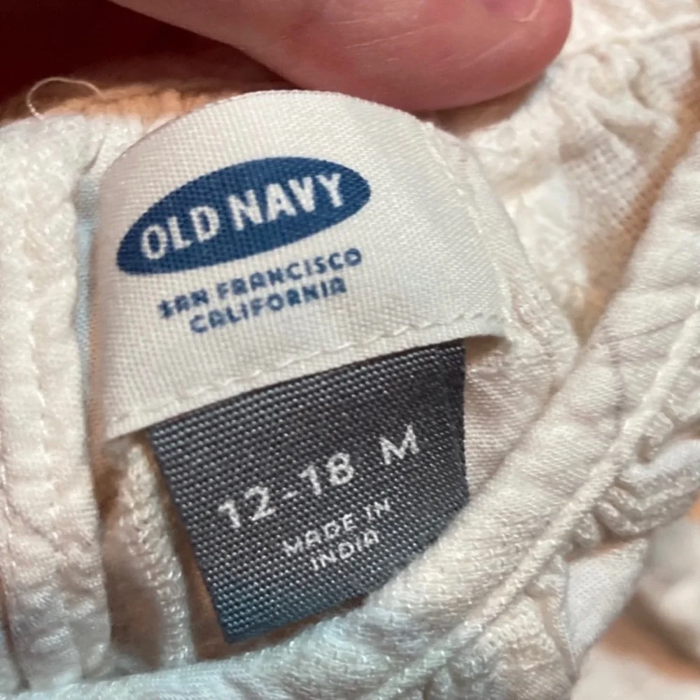 Old Navy flutter sleeve top 12-18 months‎